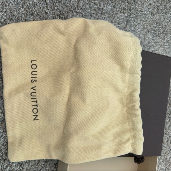 Louis Vuitton original box with dust bag - Picture 2 of 5